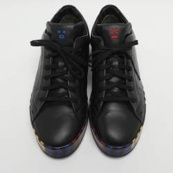 مملوكة مسبقًا حذاء رياضي فندي جلد أسود عنق منخفض مقاس 43