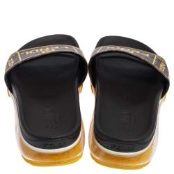 مملوكة مسبقًا صندل سلايد فندي كانفاس مقوى زوكا أصفر/توباكو مزين شعار الماركة مقاس 42