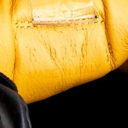 Pre Owned حذاء رياضي فندي عنق منخفض ترصيع موناستر آي سويدي وجلد أصفر / أسود مقاس 42