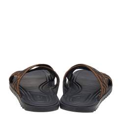 Pre Owned صندل سلايد فندي كانفاس زوكا بني سيور متعاكسة مقاس 43.5