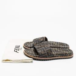 Pre Owned Fendi Brown/Black Rubber Raised Logo Detail Pool Slide Sandals Size 42