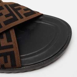 مملوكة مسبقًا صندل فندي سلايد كانفاس زوكا أسود/ بني سيور متعاكسة مقاس 46