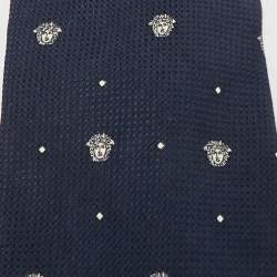 مملوكة مسبقًا ربطة عنق جياني فيرساتشي فينتدج حرير زخرفة ميدوسا تقليدي