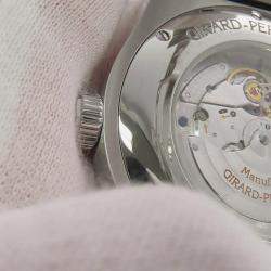 Pre Owned Girard Perregaux Laureato 81000-11-131-11A Automatic Silver Stainless Steel Men's Wristwatch 41 mm