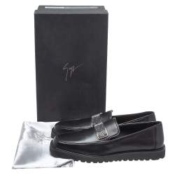 Pre Owned Giuseppe Zanotti Black Leather Crystal Embellished Slip On Loafers Size 42