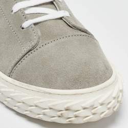 مملوكة مسبقًا Giuseppe Zanotti Grey Suede Eco blabber Low Top Sneakers Size 45