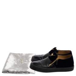 Pre Owned Giuseppe Zanotti Black/Dark Blue Leather and Velvet Adam Slip-On Sneakers Size 43