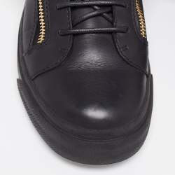 Pre Owned Giuseppe Zanotti Black Leather Double Metal Strap High-Top Sneakers Size 41 