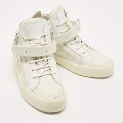 مملوكة مسبقًا Giuseppe Zanotti White Python Embossed and Leather Coby High Top Sneakers Size 41