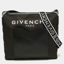 Givenchy Classic Messenger Bag in Black for Men