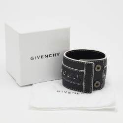 Pre Owned Givenchy Monochrome Leather Wrap Bracelet