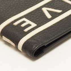 Pre Owned Givenchy Logo Black Leather Bifold Wallet