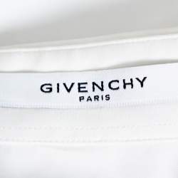 مملوكة مسبقًا قميص جيفنشي أزرار أمامية قطن مطرز نجمة أبيض مقاس وسط (ميديوم)