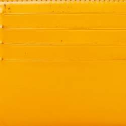 مملوكة مسبقًا Goyard Yellow Goyardine Coated Canvas Victoire Bifold Wallet