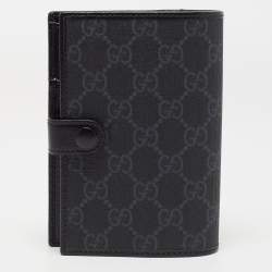 مملوكة مسبقًا Gucci Black GG Supreme Canvas Interlocking G Passport Holder