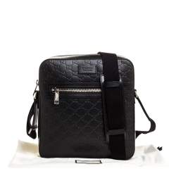 Pre Owned Gucci Black Guccissima Leather Messenger Bag