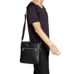 Pre Owned Gucci Black Guccissima Leather Messenger Bag