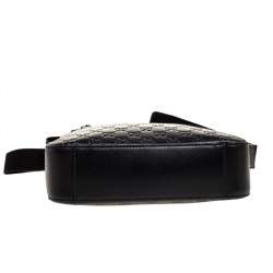 Pre Owned Gucci Black Guccissima Leather Messenger Bag