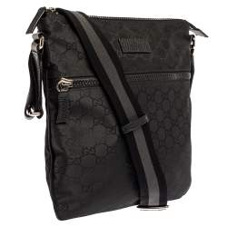 مملوكة مسبقًا Gucci Black GG Nylon and Leather Messenger Bag