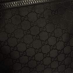 مملوكة مسبقًا Gucci Black GG Nylon and Leather Messenger Bag