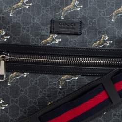 Gucci Black Tiger Print GG Supreme Messenger Bag