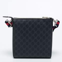 Gucci Black/Grey GG Supreme Messenger Bag