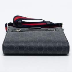 Gucci Black/Grey GG Supreme Messenger Bag