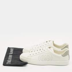 مملوكة مسبقًا Gucci White Perforated Interlocking G Leather Ace Sneakers Size 42