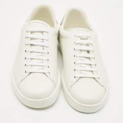 مملوكة مسبقًا Gucci White Perforated Interlocking G Leather Ace Sneakers Size 42