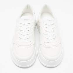 مملوكة مسبقًا حذاء رياضي غوتشي صاخب ب قماش جي جي بني وبيج وجلد مقاس 41