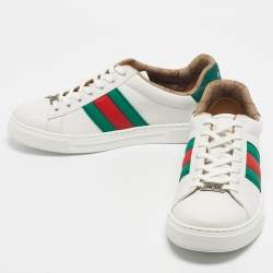 مملوكة مسبقًا حذاء رياضي غوتشي الجلد الأبيض تفصيل الويب ايس مقاس 42.5