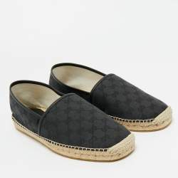 Pre Owned حذاء إسبادريل بدون كعب قماش GG أسود / أزرق وجلد غوتشي مقاس 44.5