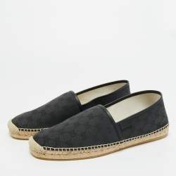 Pre Owned حذاء إسبادريل بدون كعب قماش GG أسود / أزرق وجلد غوتشي مقاس 44.5