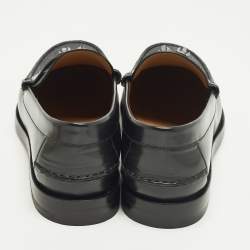 مملوكة مسبقًا حذاء لوفرز غوتشي مزين بدلاية بشراشيب بطراز سليب أون جلد أسود مقاس 42