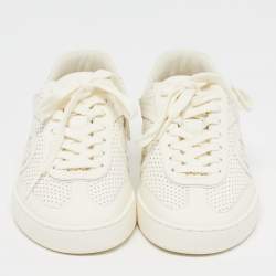 Pre Owned حذاء رياضي غوتشي جي 75 منخفض من أعلى جلد مثقب أبيض فاتح مقاس 40