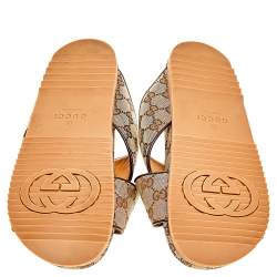 Pre Owned صندل سلايد غوتشي جلد وكانفاس جي جي بني/بيج سيور متعاكسة مقاس 42