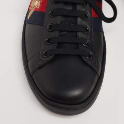 مملوكة مسبقًا حذاء رياضي غوتشي أيس جلد أسود بعنق منخفض شريط ويب مطرز نحلة مقاس 40 