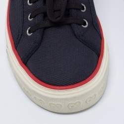  مملوكة مسبقًا حذاء رياضي غوتشي تنس كانفاس أزرق مزين ويب بعنق منخفض مقاس 41.5