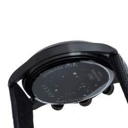 مملوكة مسبقًا ساعة يد رجالية غوتشي "جي-تايمليس واي ايه126244" ستانلس ستيل پي ڨي دي أسود 44 مم