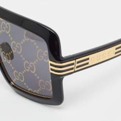 مملوكة مسبقًا Gucci Black/Gold Tone Monogram Lens GG0900S Shield Sunglasses