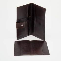 Gucci Passport Cover GG Supreme Card Holder - Neutrals Wallets, Accessories  - GUC1284209