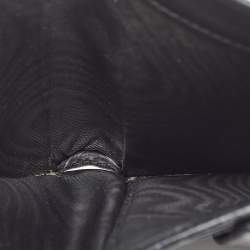 Pre Owned Gucci Black Microguccissima Leather Logo Trifold Wallet