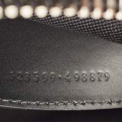 مملوكة مسبقًا Gucci Small Black GG Supreme Canvas Messenger Bag