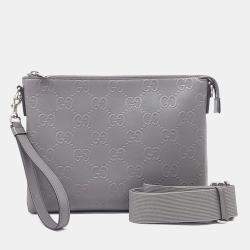 مملوكة مسبقًا حقيبة ماسنجر غوتشي جلد رمادي جامبو GG