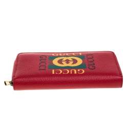 Pre Owned Gucci Red Grained Leather Logo Zip Around Continental Wallet
