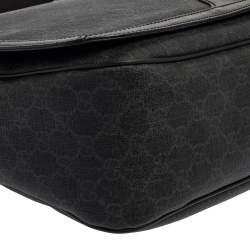 Gucci Black GG Supreme Canvas Messenger Bag