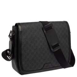Gucci Black GG Supreme Canvas Messenger Bag