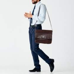 مملوكة مسبقًا Gucci Brown Diamante Leather Messenger Bag