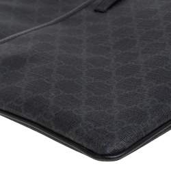 Gucci Black GG Supreme Canvas Medium Flat Messenger Bag