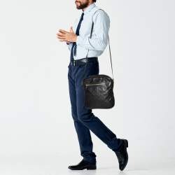 Pre Owned Gucci Black Guccissima Leather Messenger Bag